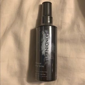 Skindinavia Makeup Setting Spray